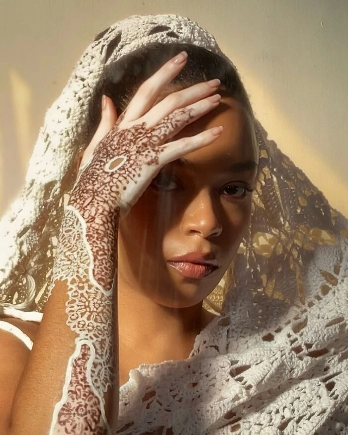 amara-aleman-vitiligo-art-peinture-bodypositive-tiktok-inspiration-4