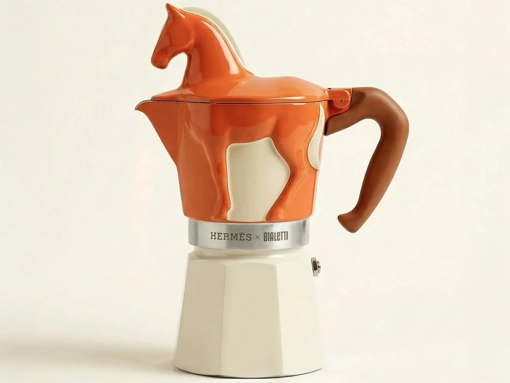 hermes-bialetti-collab-fictive-cafetiere-moka-cheval-design-luxe-1.jpeg