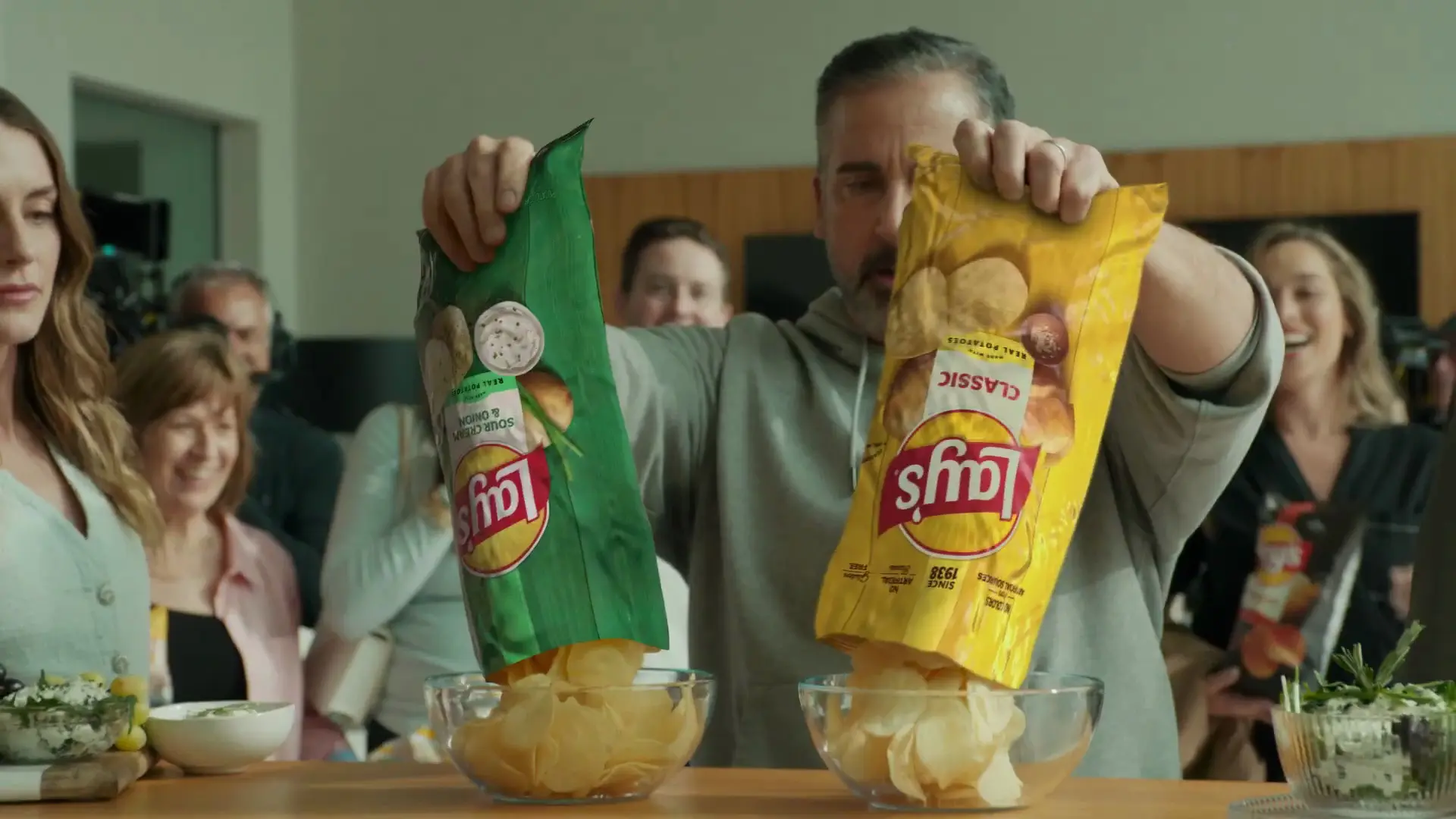 lays-watch-party-worldcup-2026-carell