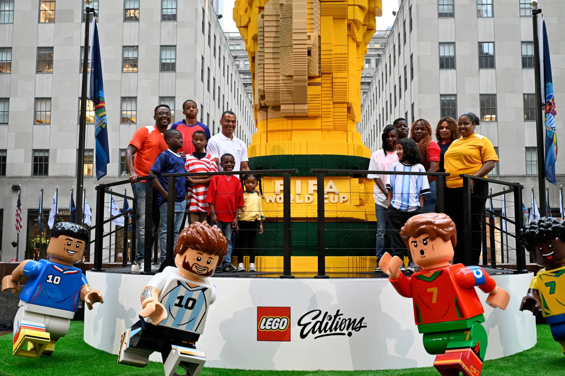 lego-trophee-geant-coupe-monde-2026