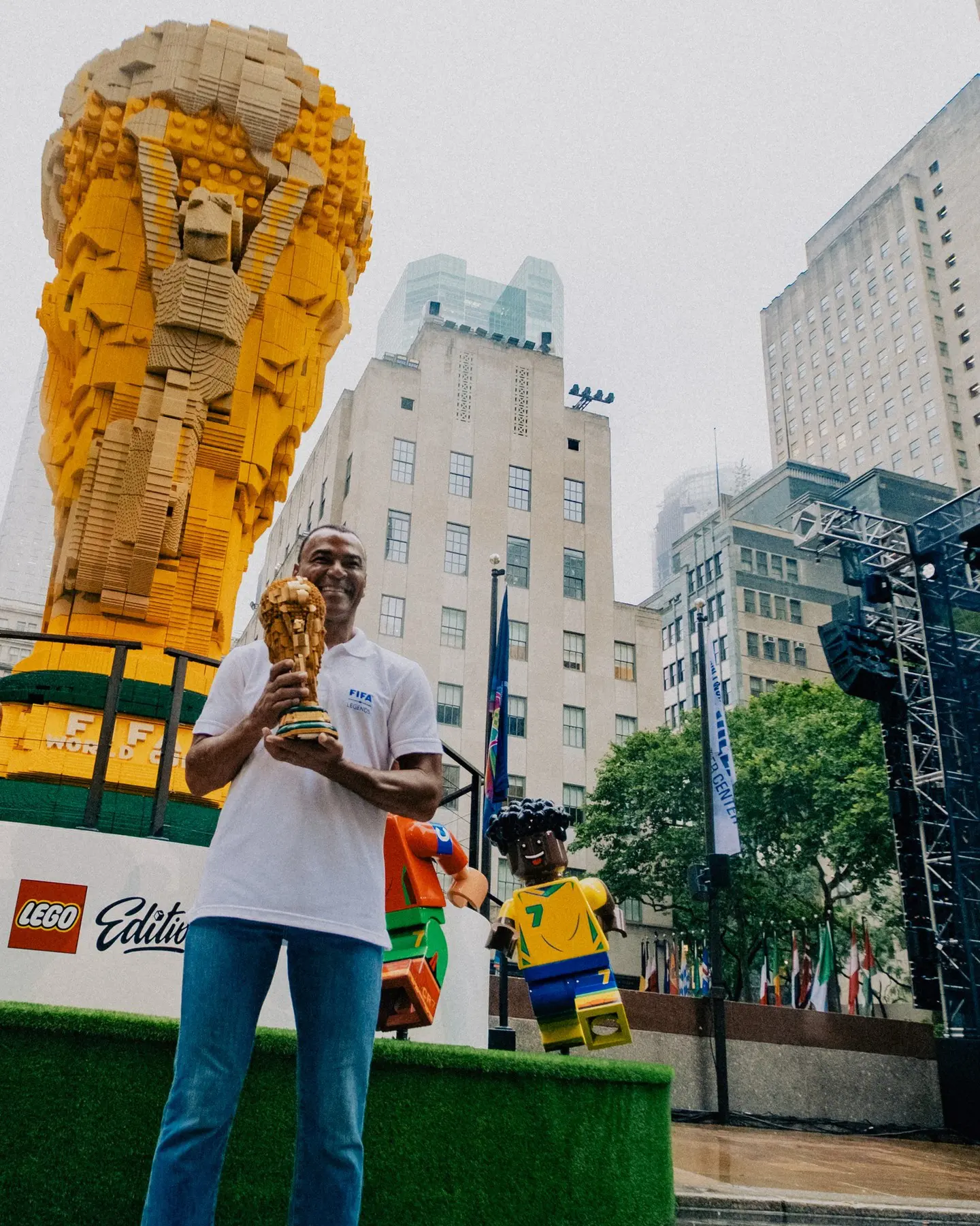 lego-trophee-geant-coupe-monde-new-york